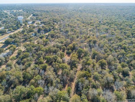 21123 Lamm Road Elmendorf TX 78112