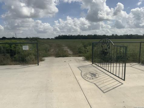 2647 Fm 3282 Gonzales TX 78629