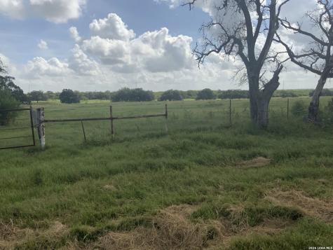 2647 Fm 3282 Gonzales TX 78629