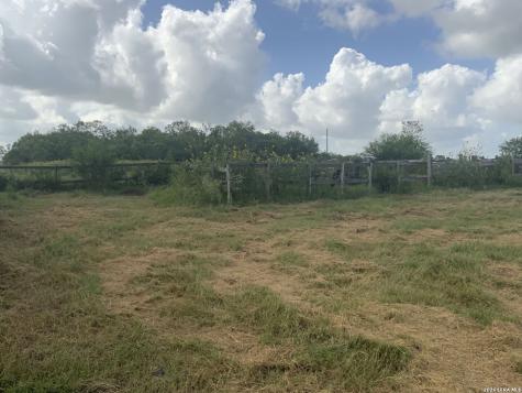 2647 Fm 3282 Gonzales TX 78629