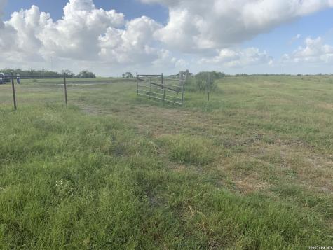 2647 Fm 3282 Gonzales TX 78629