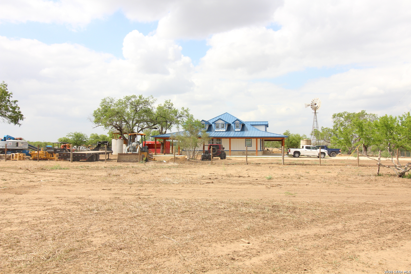 101 County Road 135 Floresville TX 78114