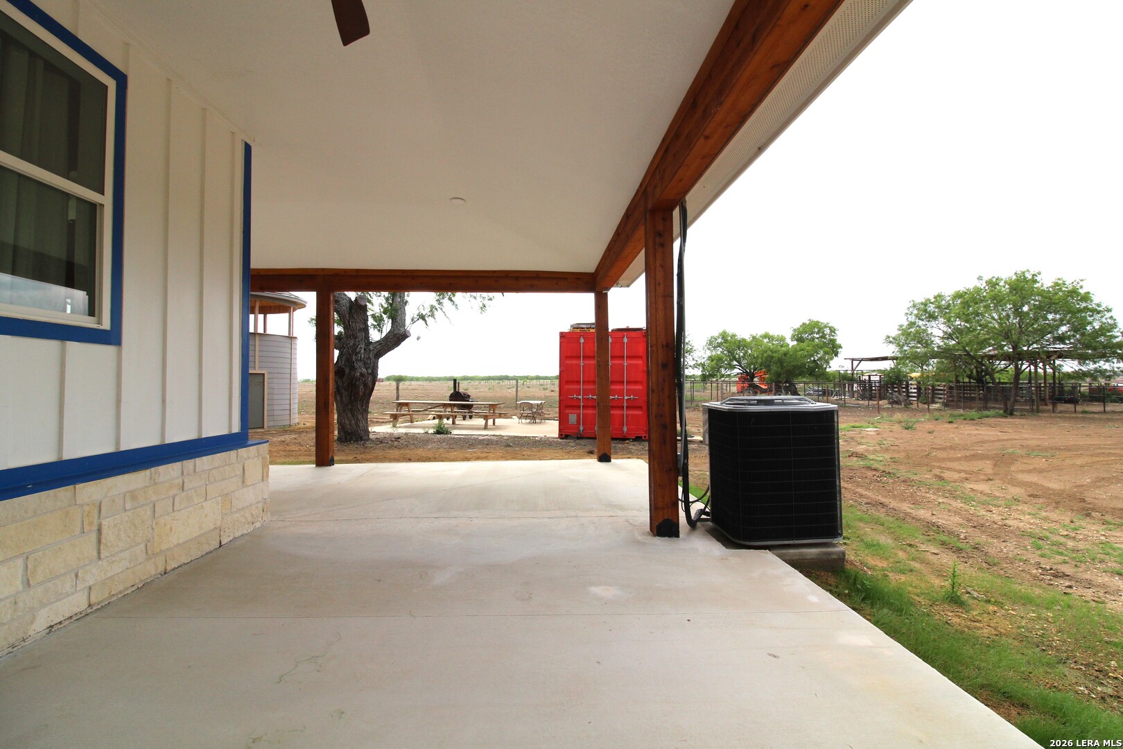 101 County Road 135 Floresville TX 78114