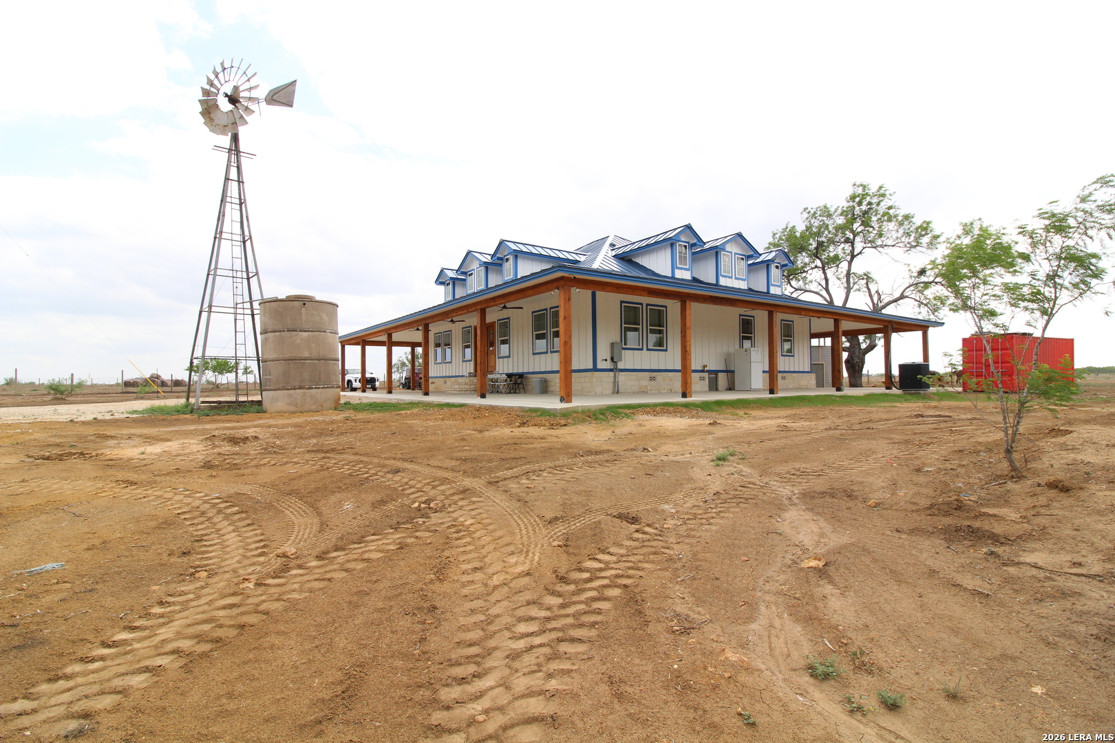 101 County Road 135 Floresville TX 78114