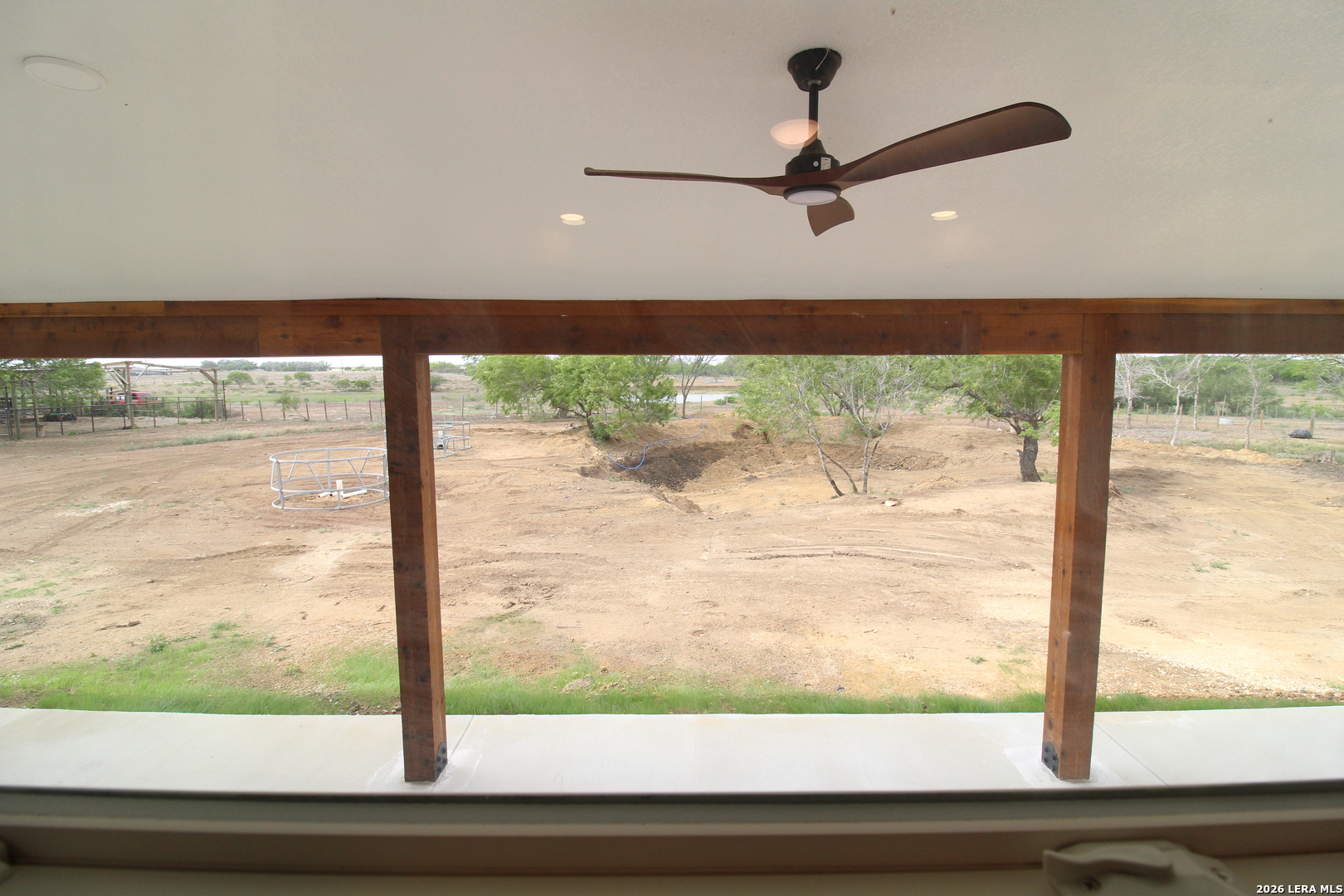 101 County Road 135 Floresville TX 78114