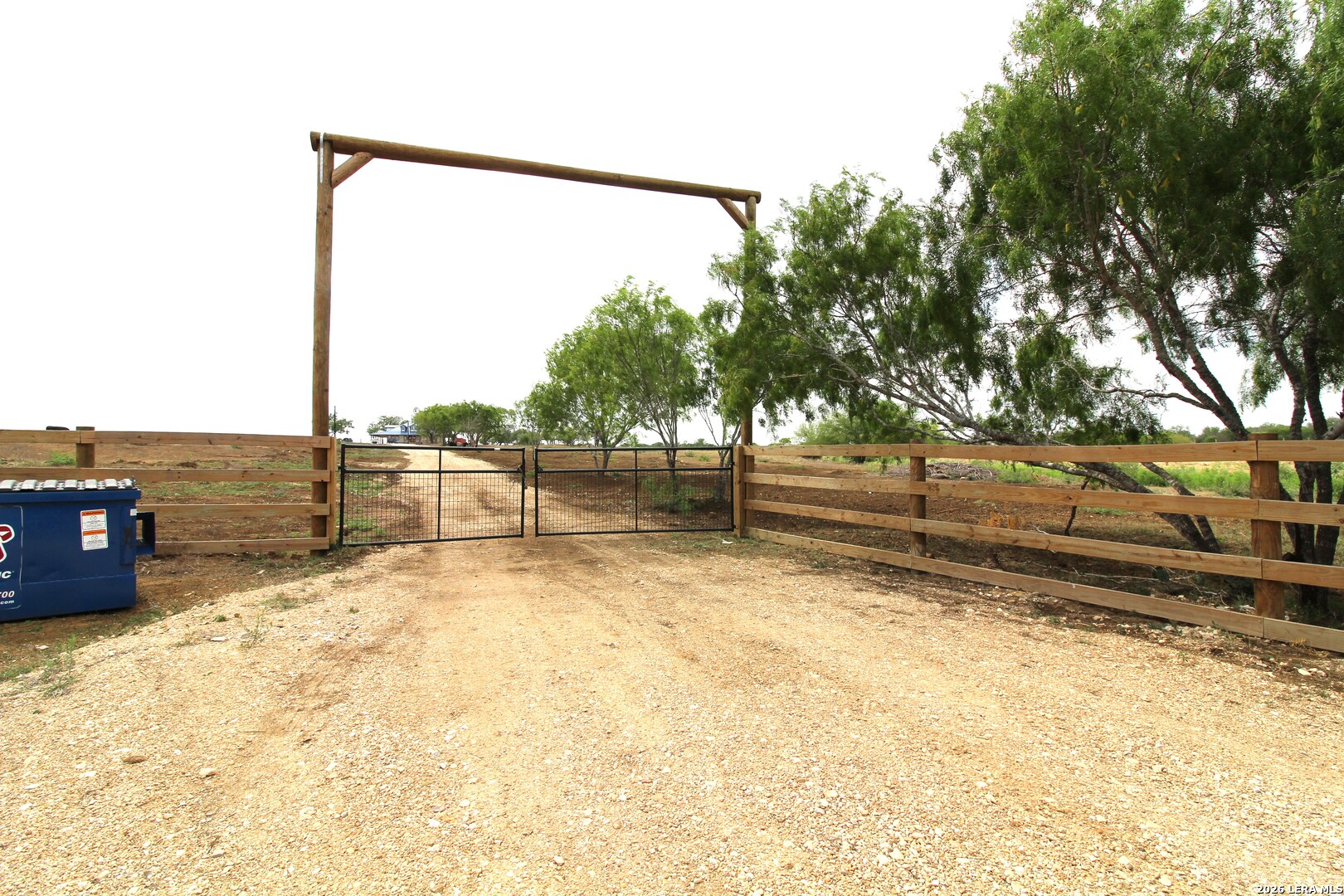 101 County Road 135 Floresville TX 78114