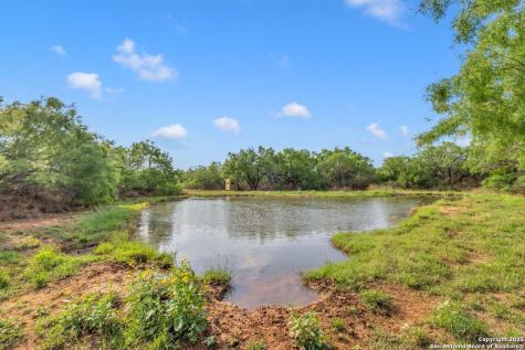 2654 Matthews Ranch Road Dilley TX 78017