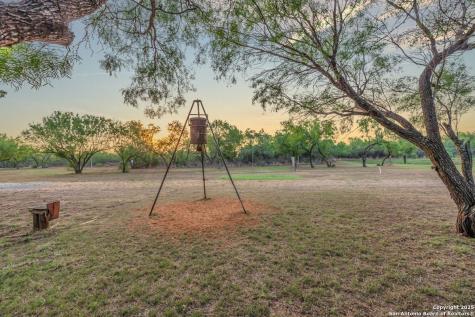 2654 Matthews Ranch Road Dilley TX 78017