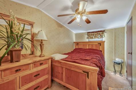 2654 Matthews Ranch Road Dilley TX 78017