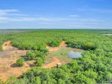 2654 Matthews Ranch Road Dilley TX 78017
