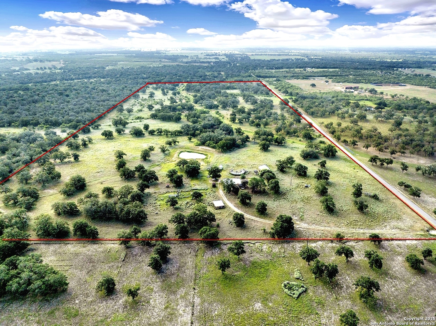 2802 County Road 434 Stockdale TX 78160