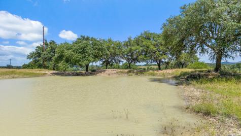 5032 Kendalia Road Blanco TX 78606