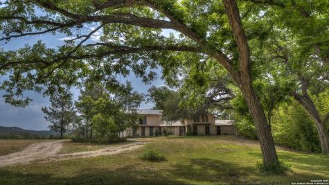 6671 Ranch Road 1120 Rio Frio TX 78879