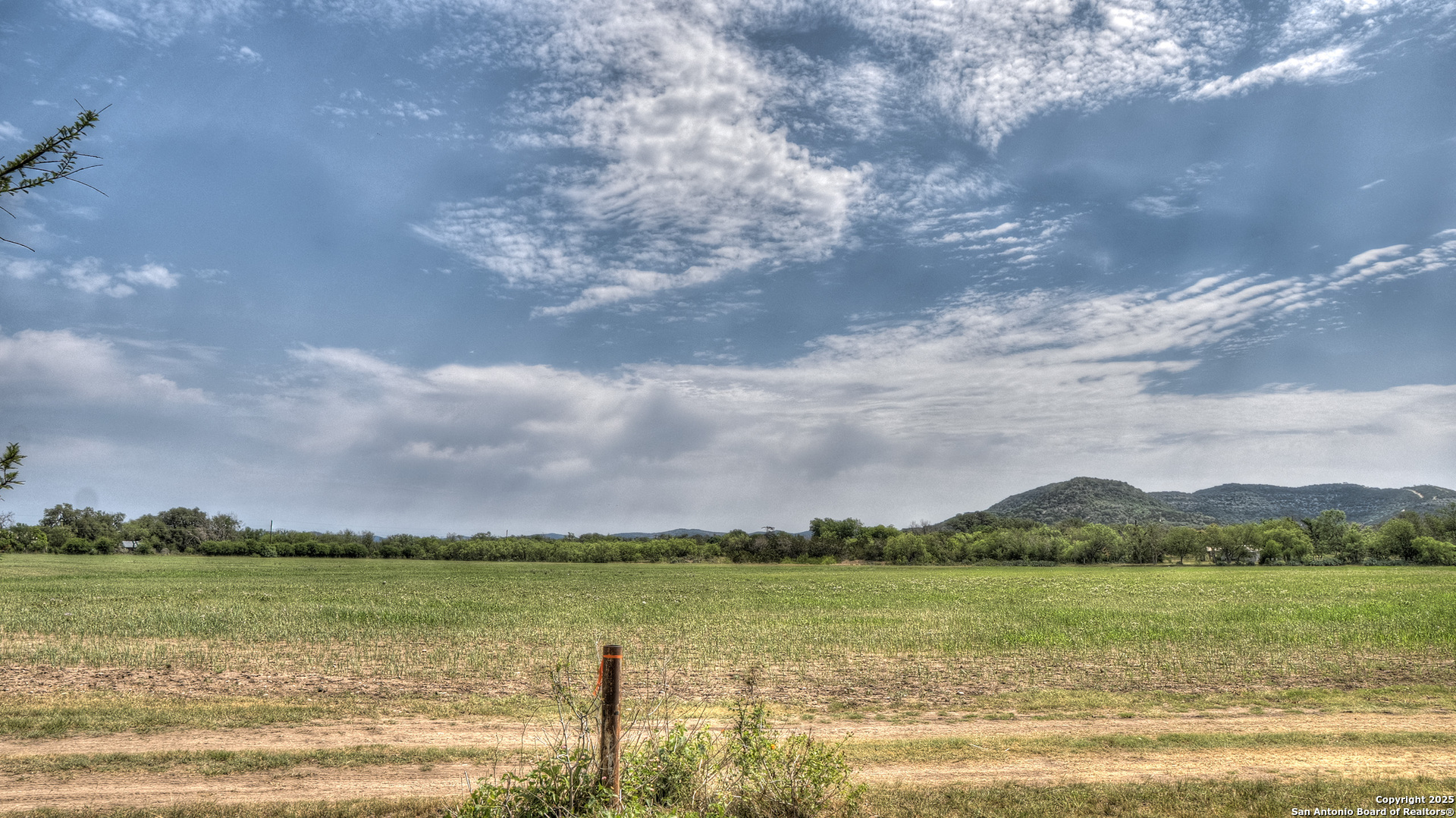 6671 Ranch Road 1120 Rio Frio TX 78879