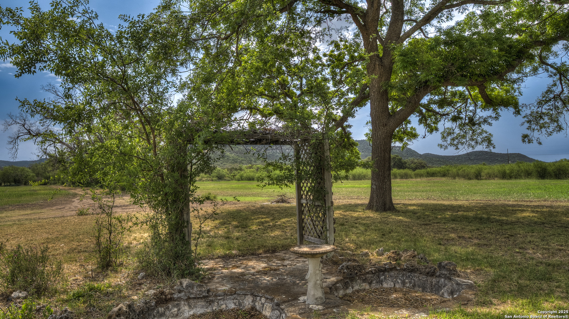 6671 Ranch Road 1120 Rio Frio TX 78879