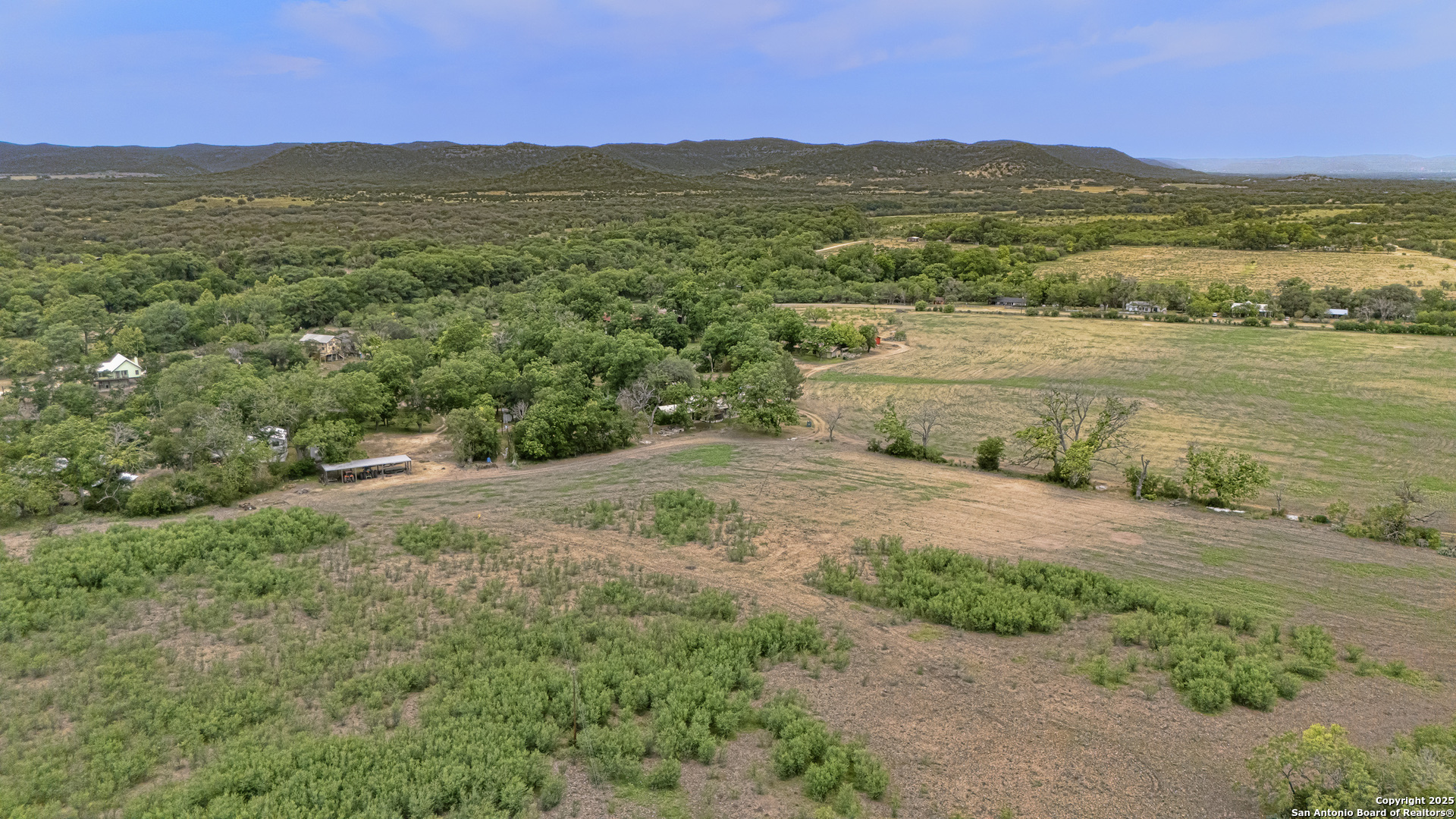 6671 Ranch Road 1120 Rio Frio TX 78879