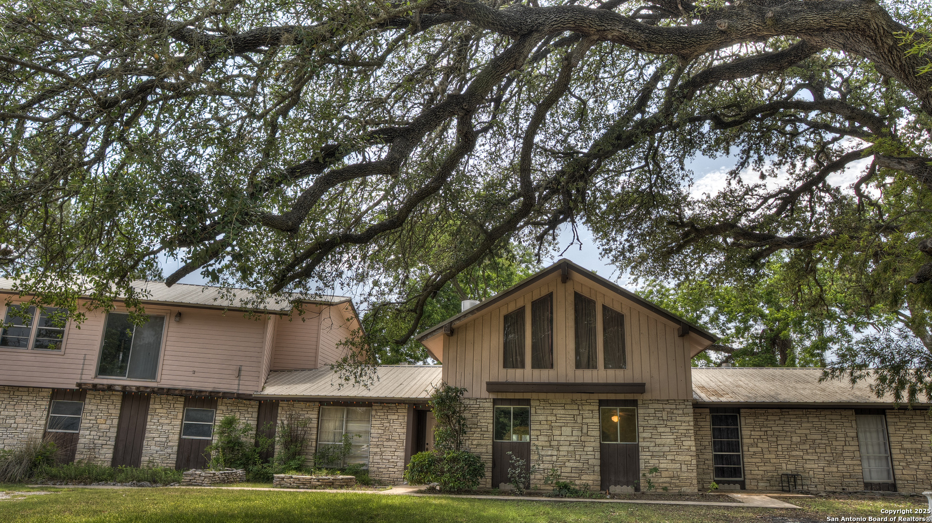 6671 Ranch Road 1120 Rio Frio TX 78879