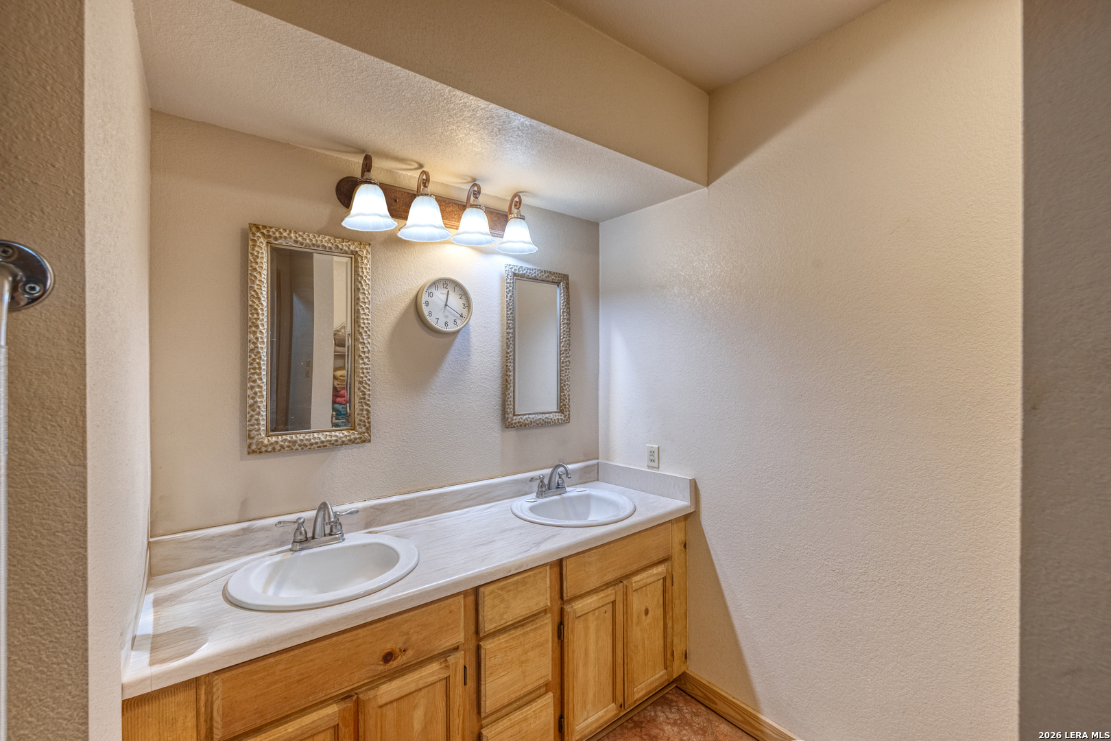 149 Red Oak Road Leakey TX 78873