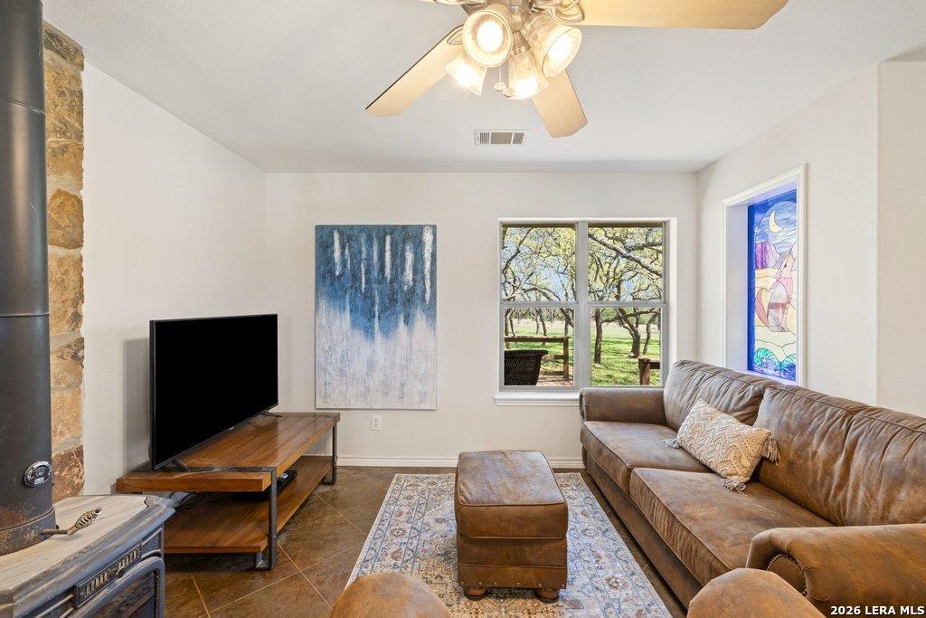 434 W Turner Court Johnson City TX 78636