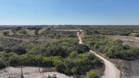 171 ACRES Highway 80 Gillett TX 78116