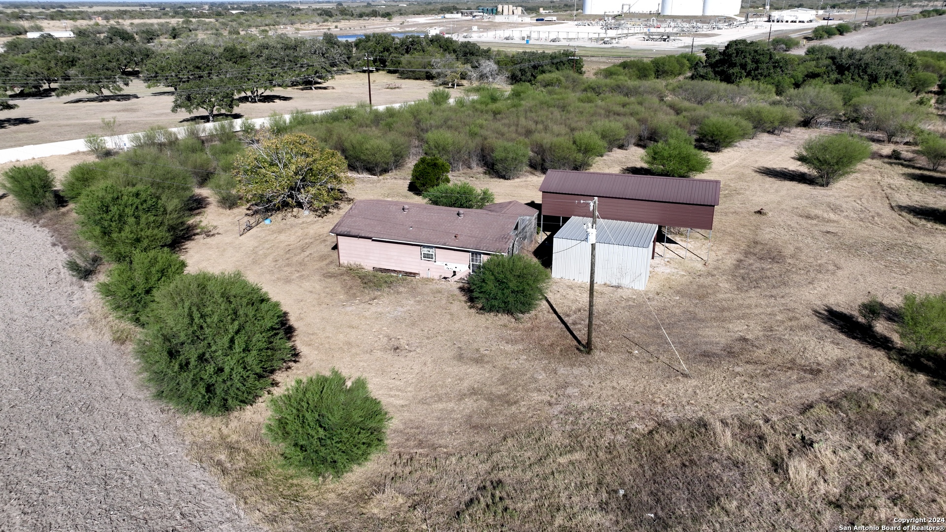 171 Acres Highway 80 Gillett TX 78116