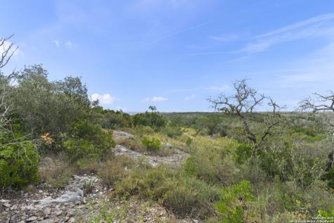 676 County Road 243 Hondo TX 78861