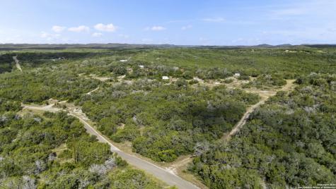 676 County Road 243 Hondo TX 78861
