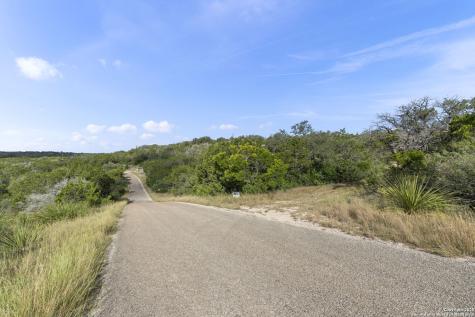 676 County Road 243 Hondo TX 78861