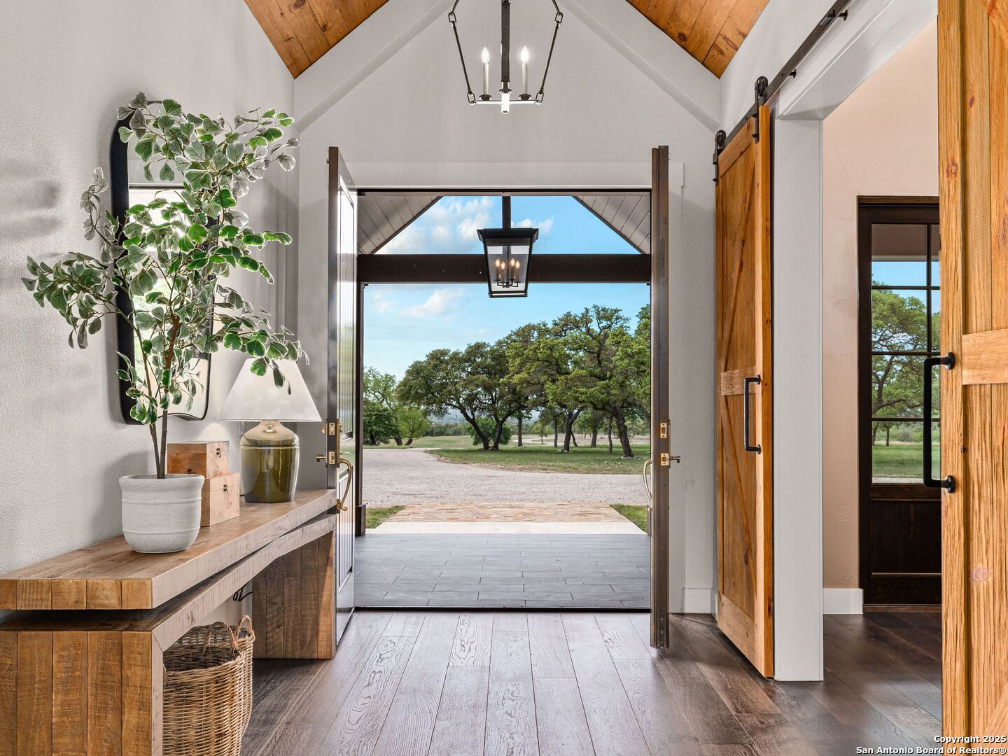 862 Grape Creek Road Fredericksburg TX 78624