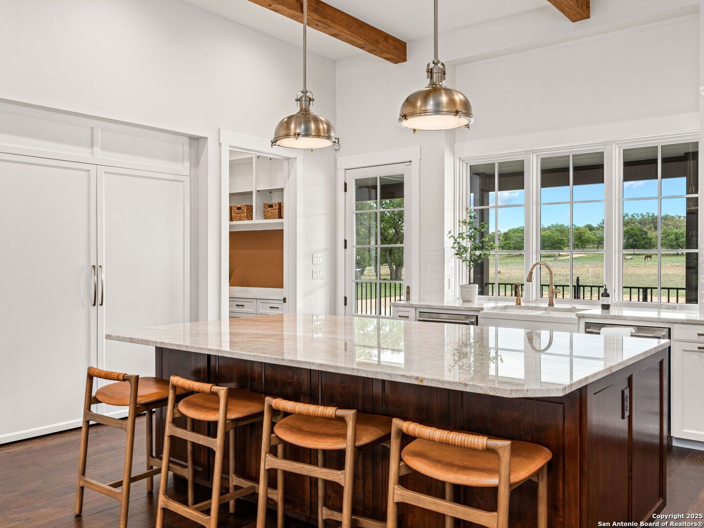 862 Grape Creek Road Fredericksburg TX 78624