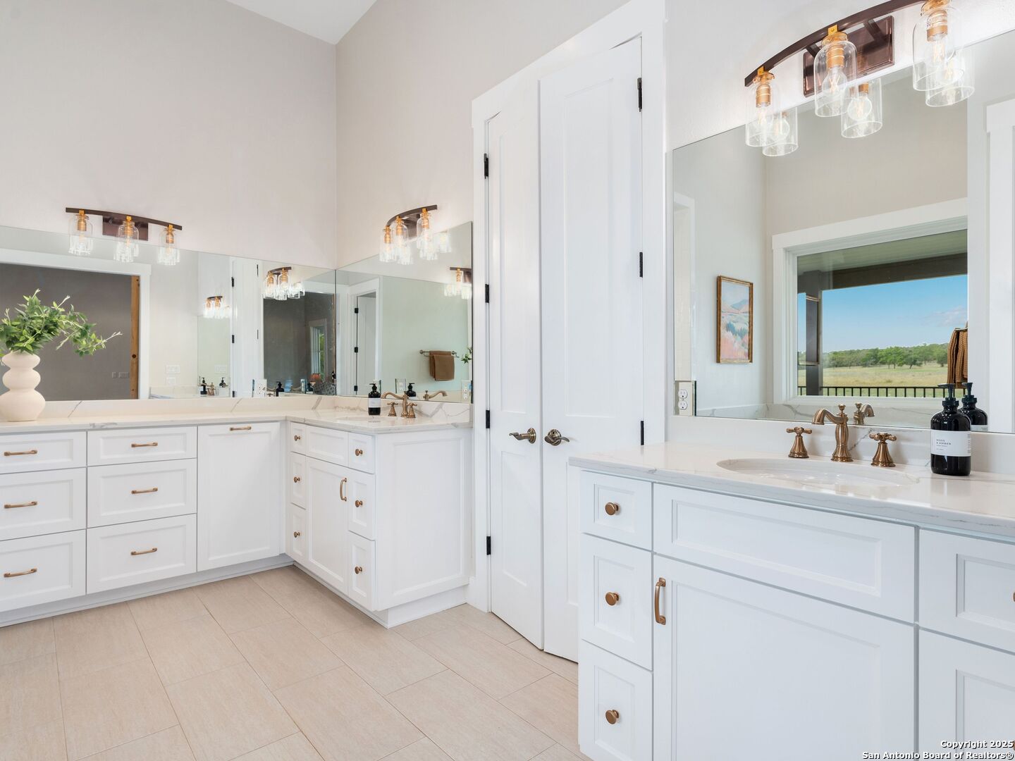 862 Grape Creek Road Fredericksburg TX 78624