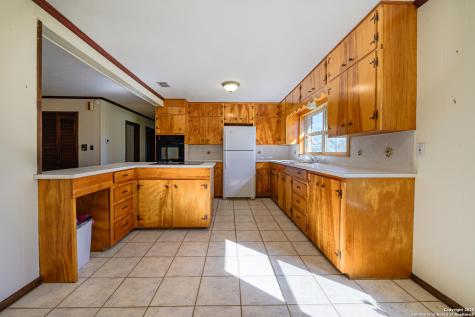 1173 Charco Road Tuleta TX 78162