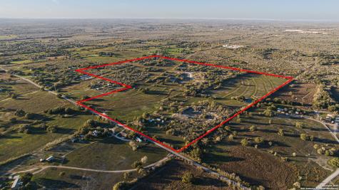1173 Charco Road Tuleta TX 78162
