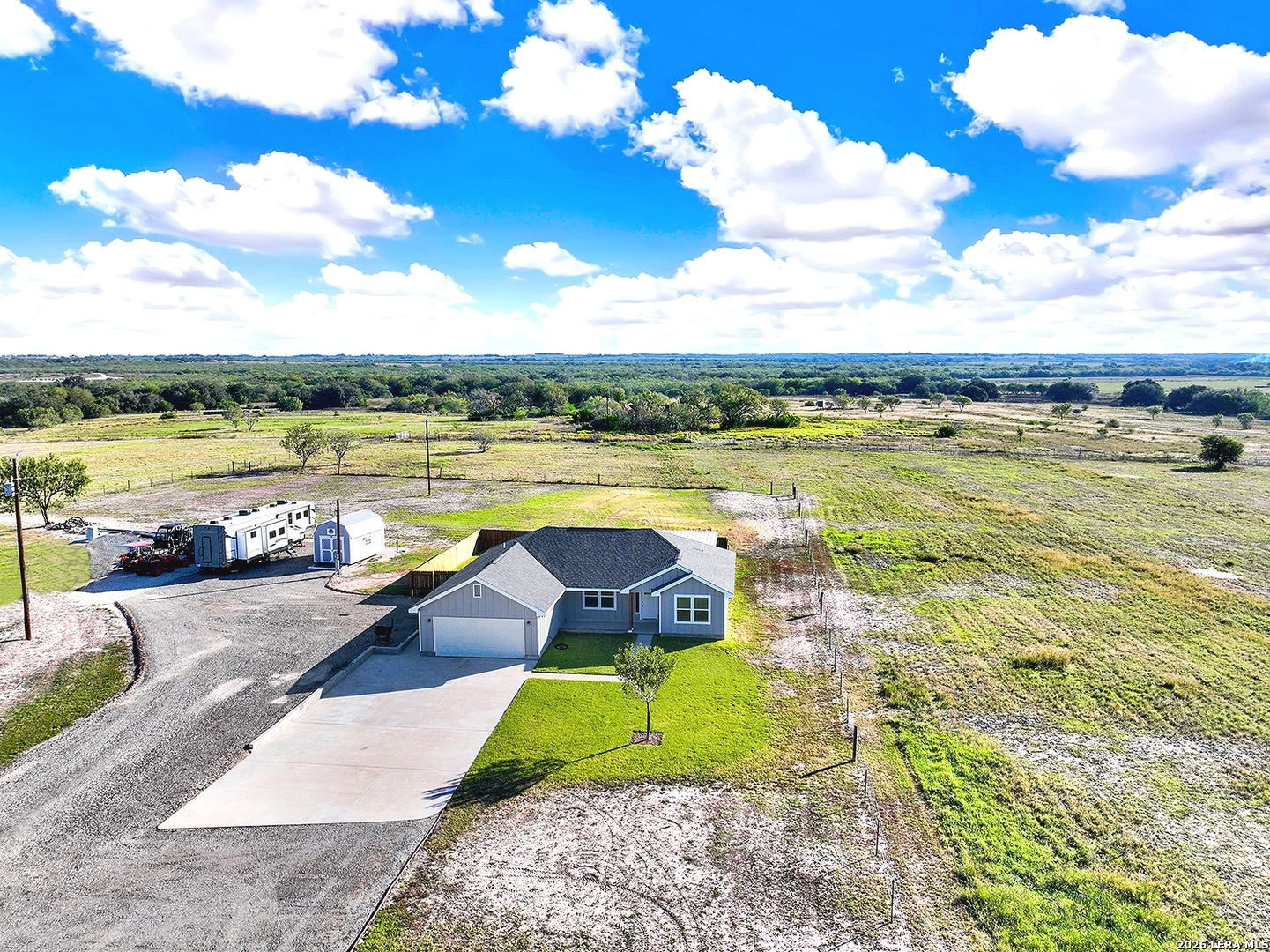 1217 County Road 187 Karnes City TX 78118