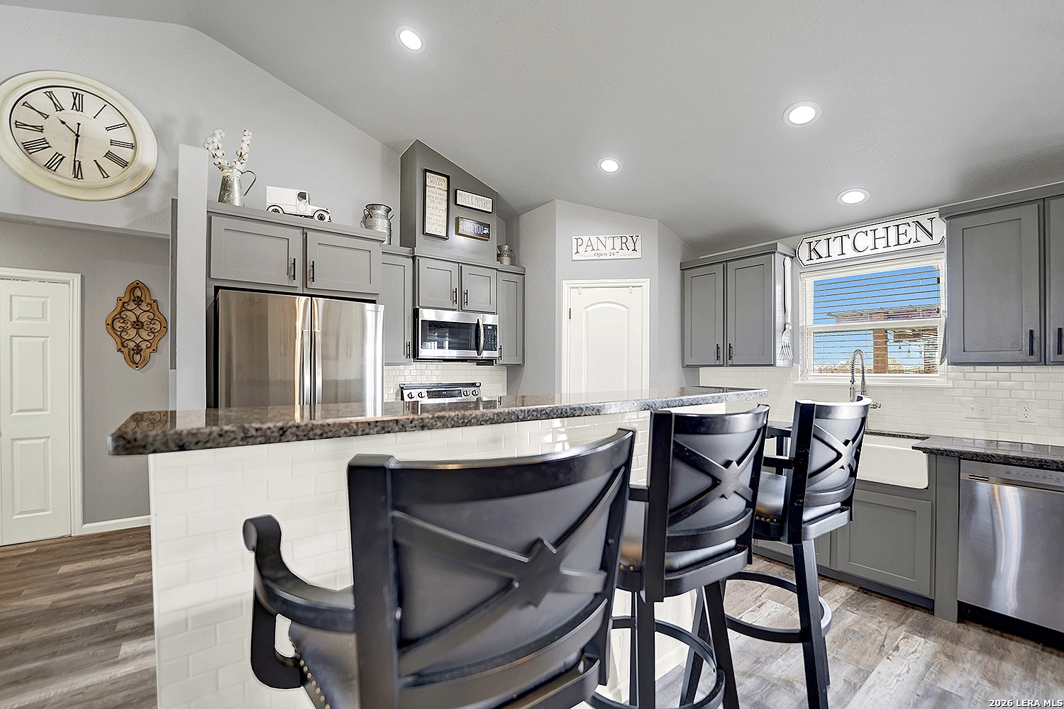 1217 County Road 187 Karnes City TX 78118