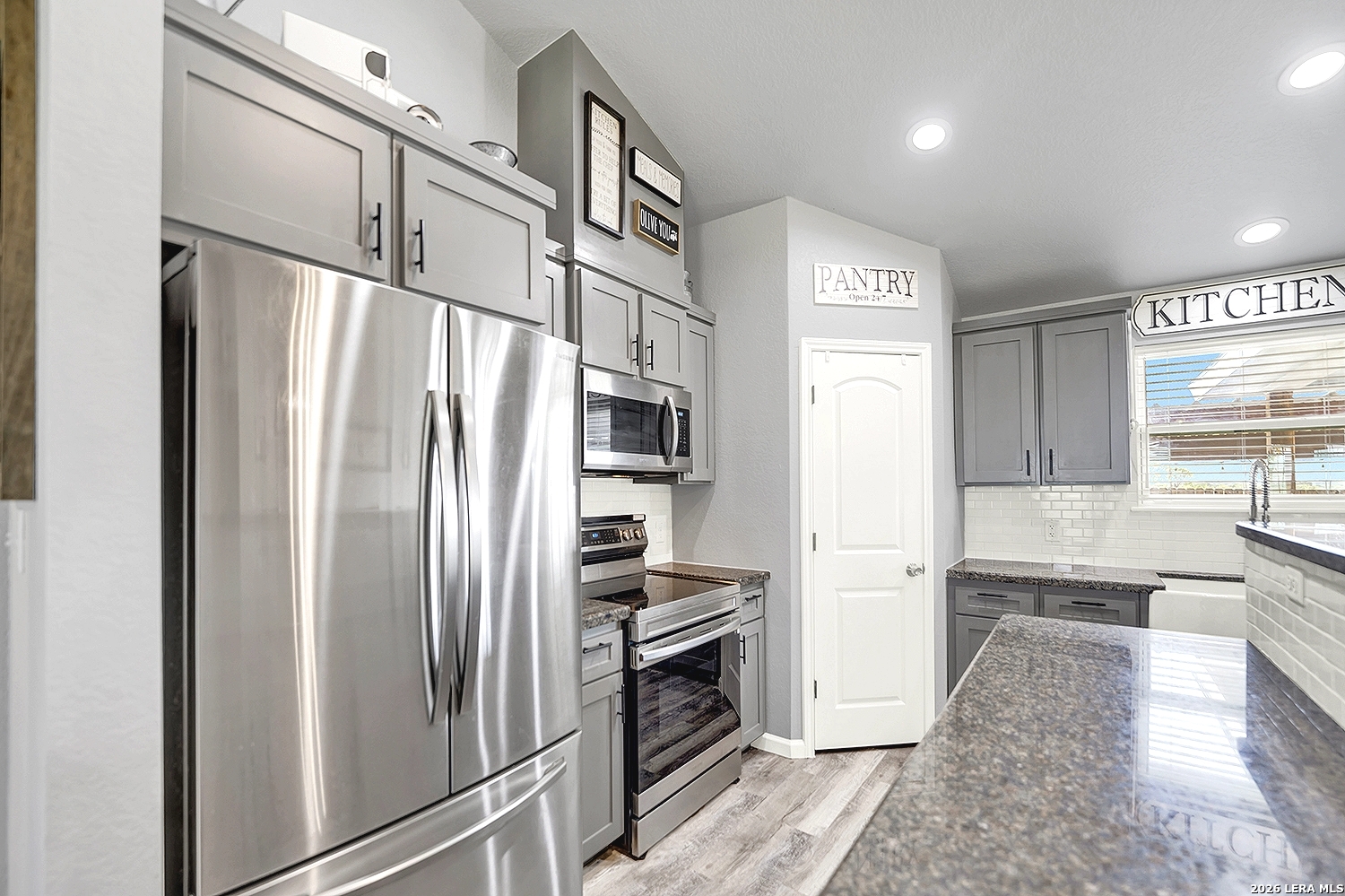 1217 County Road 187 Karnes City TX 78118
