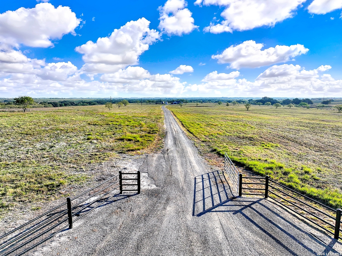 1217 County Road 187 Karnes City TX 78118