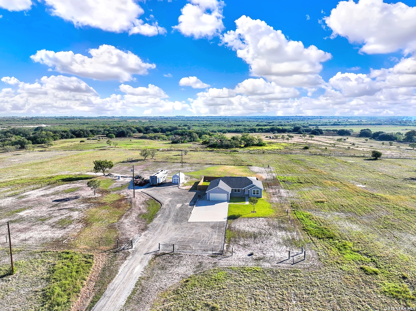 1217 County Road 187 Karnes City TX 78118