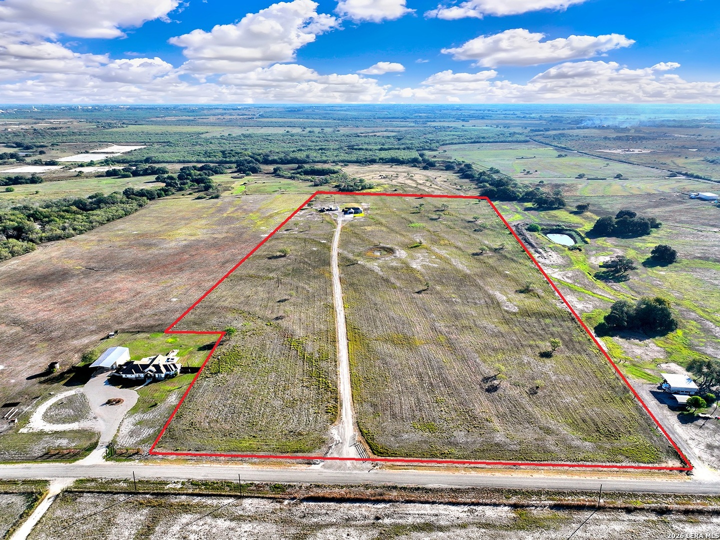 1217 County Road 187 Karnes City TX 78118
