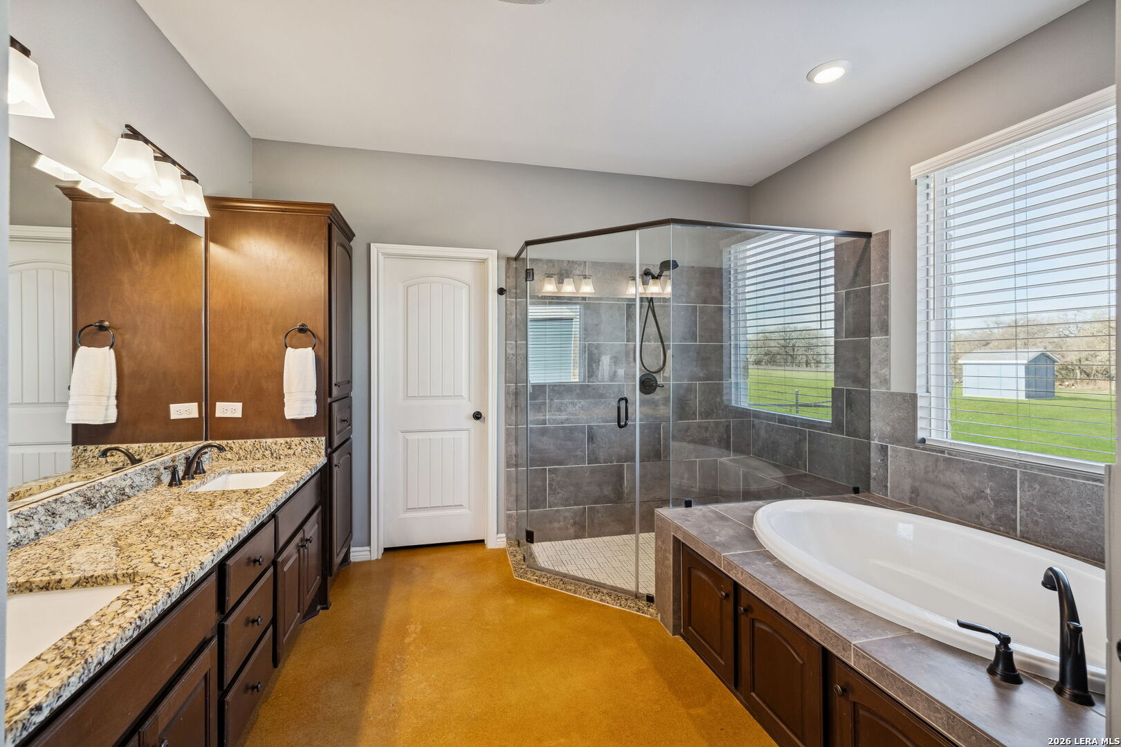 5476 County Road 427 Stockdale TX 78160