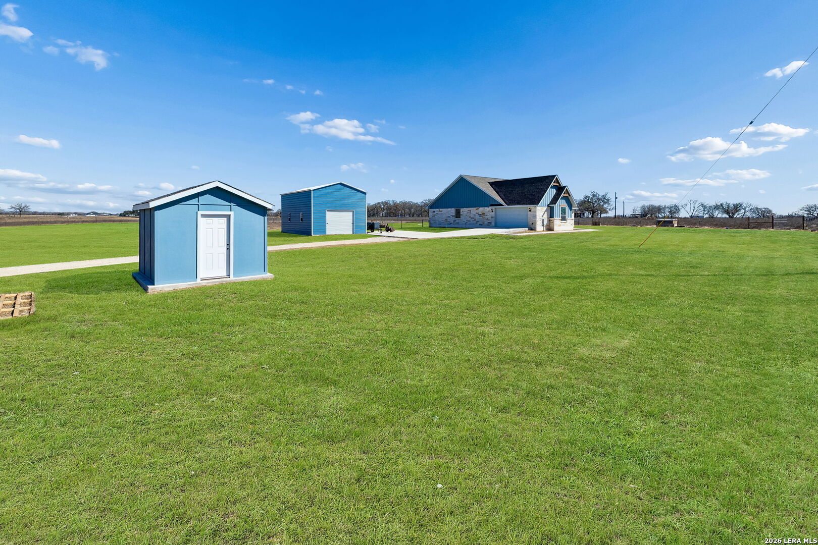 5476 County Road 427 Stockdale TX 78160