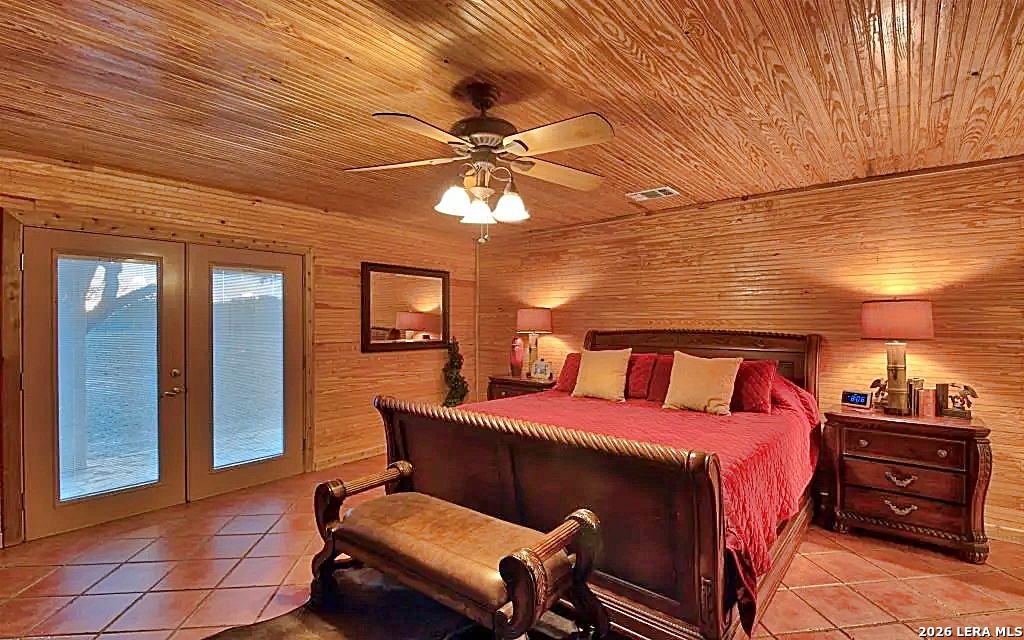 830 County Road 339 Jourdanton TX 78026