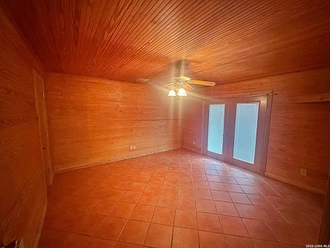 830 County Road 339 Jourdanton TX 78026