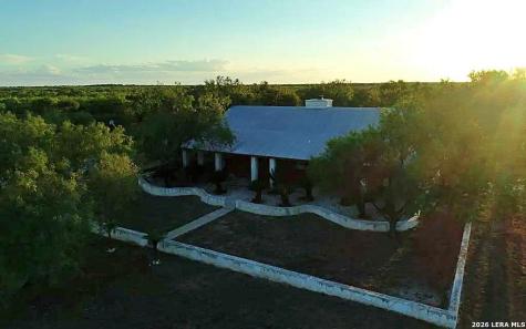 830 County Road 339 Jourdanton TX 78026