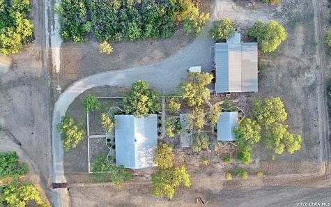 830 County Road 339 Jourdanton TX 78026