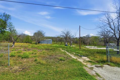 901 Fm 1620 Seguin TX 78155