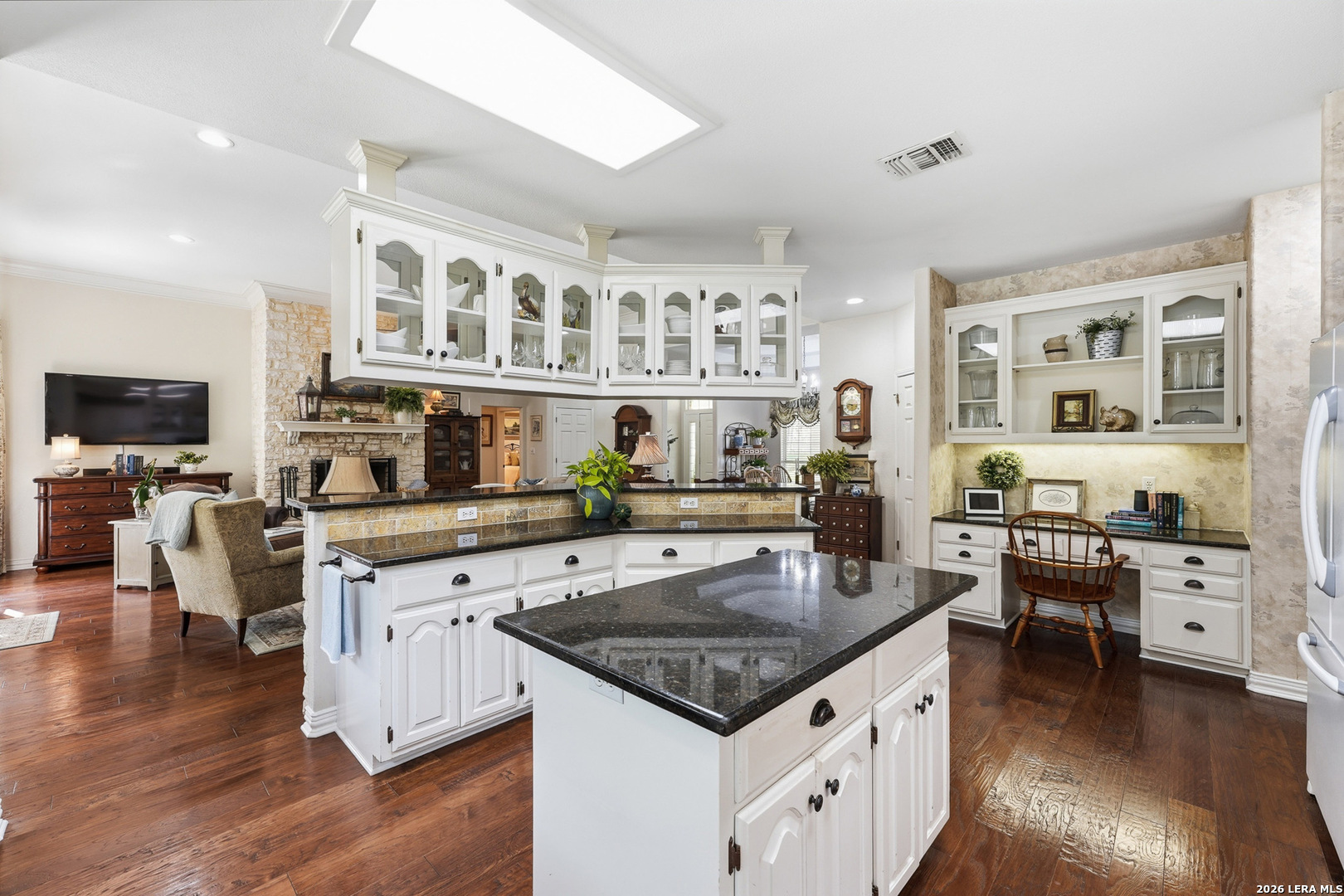 1196 Loch Seguin TX 78155