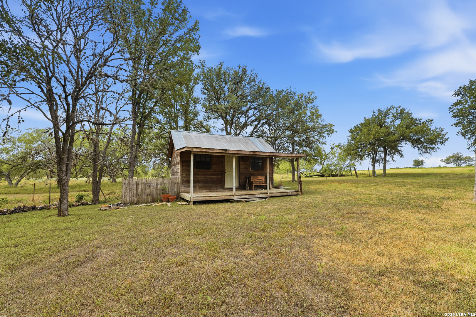 1196 Loch Seguin TX 78155