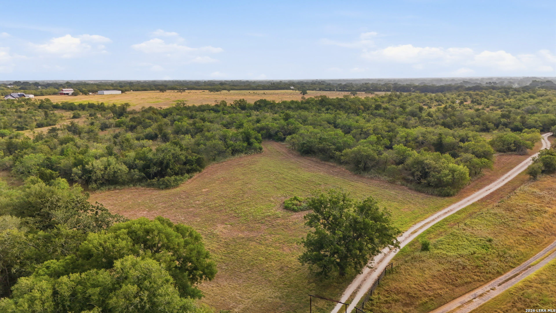 1196 Loch Seguin TX 78155