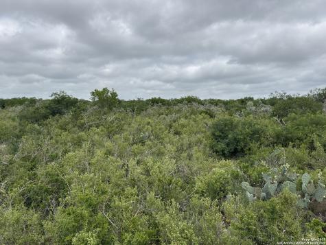 675 Legend Hills Uvalde TX 78801